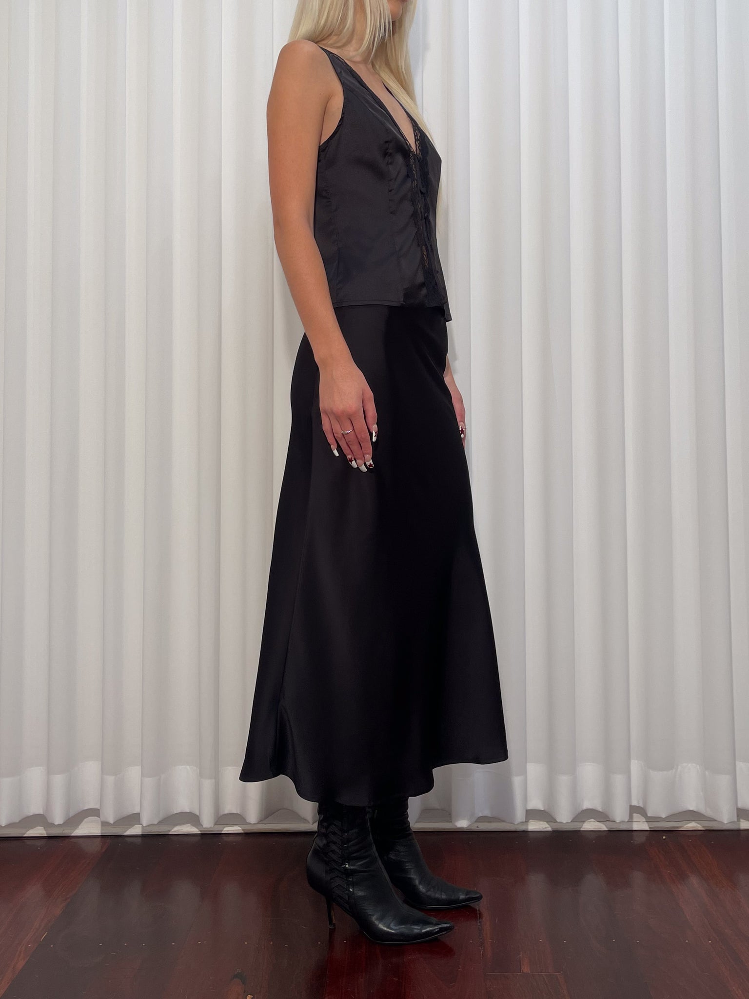 BLACK SAINT PORCELAIN SKIRT